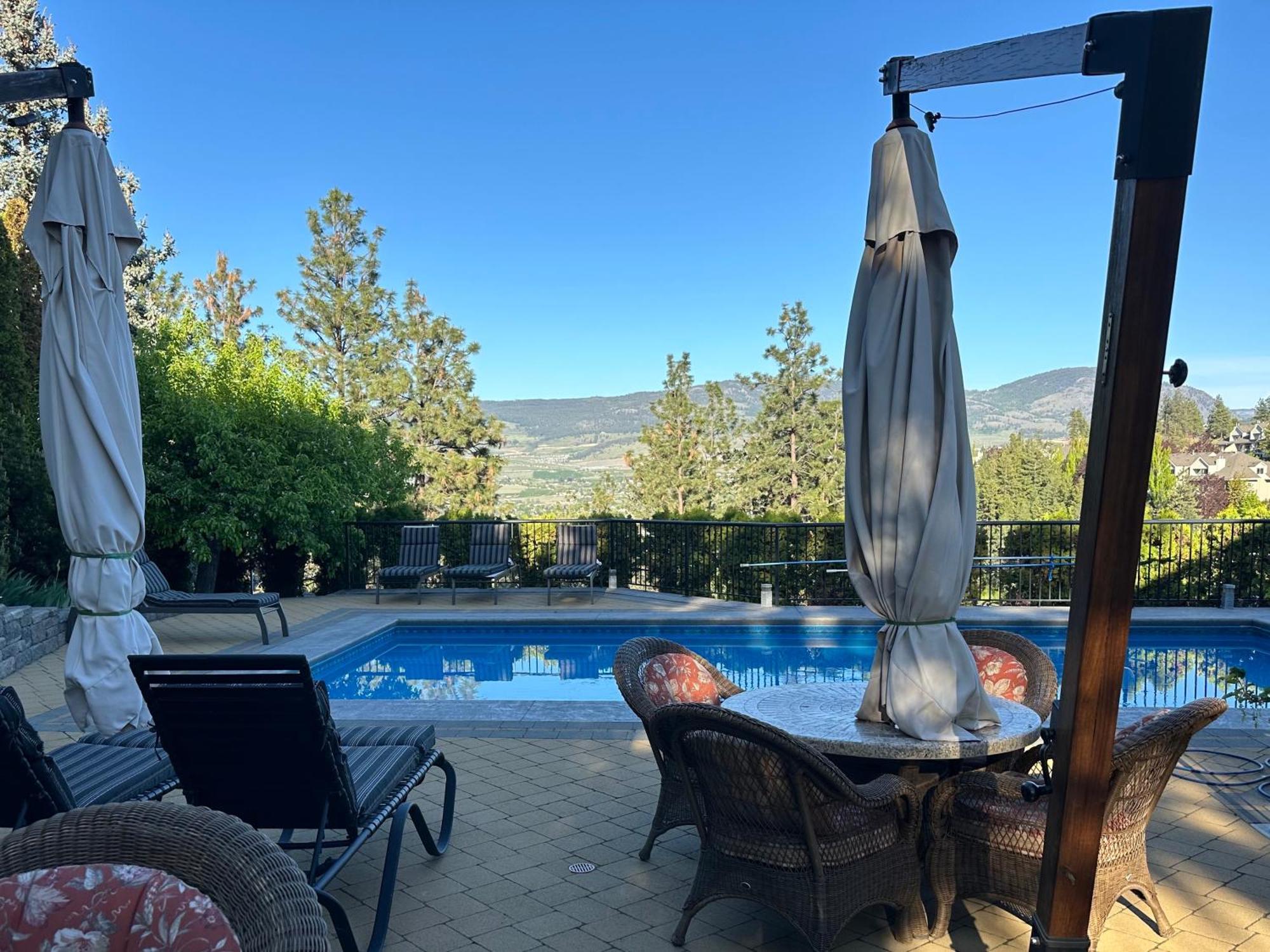 Under The Tree - Bed & Breakfast Kelowna Exterior foto